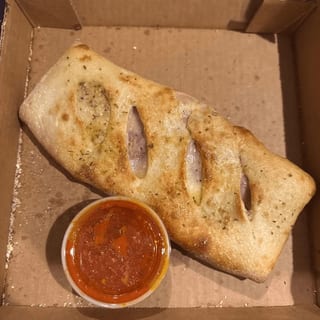Mateo's Stromboli