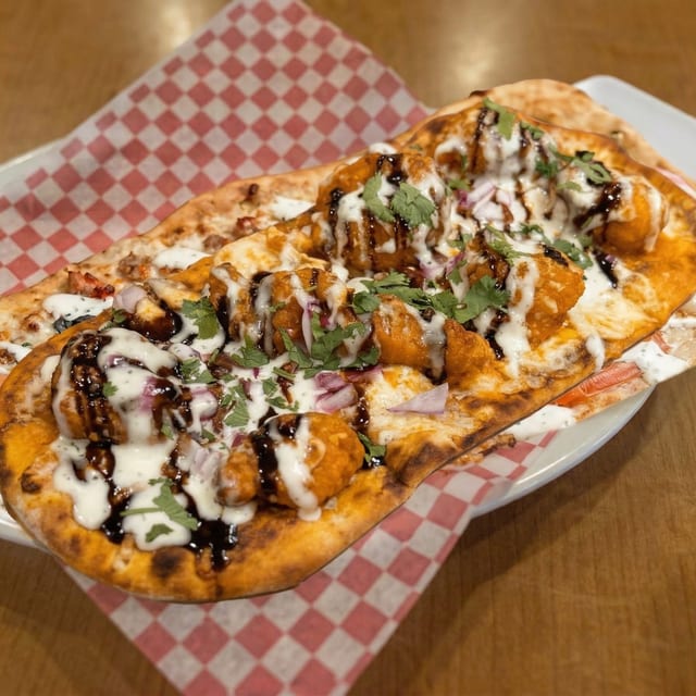 Da Bronx Buffalo Chicken Flatbread.