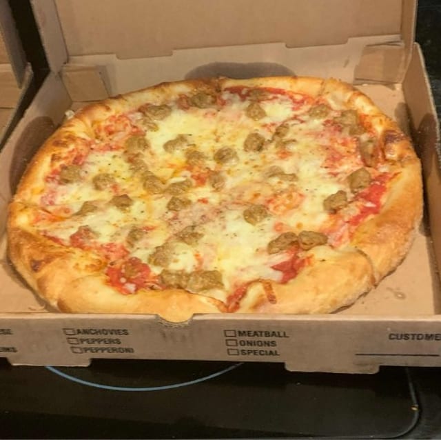 New York Style Pizza (14" Large).