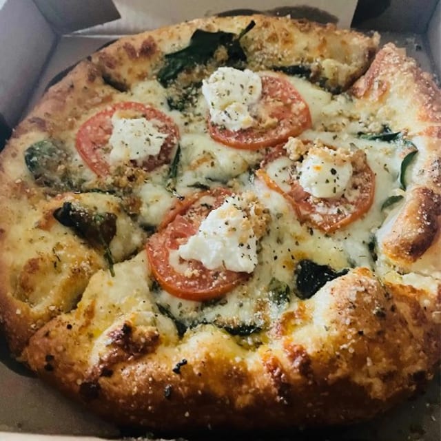 White Margherita Pizza.